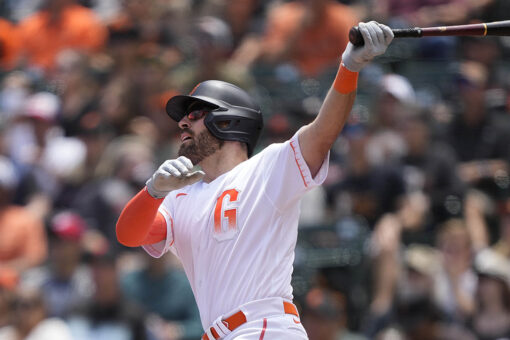 Gausman, Casali power Giants to sweep of Nationals