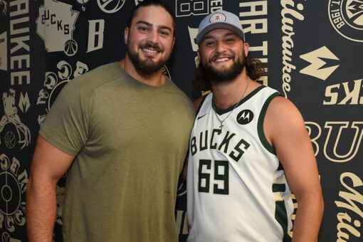 Packers’ David Bakhtiari rallies Bucks fans with beer chugs during Game 3 of NBA Finals