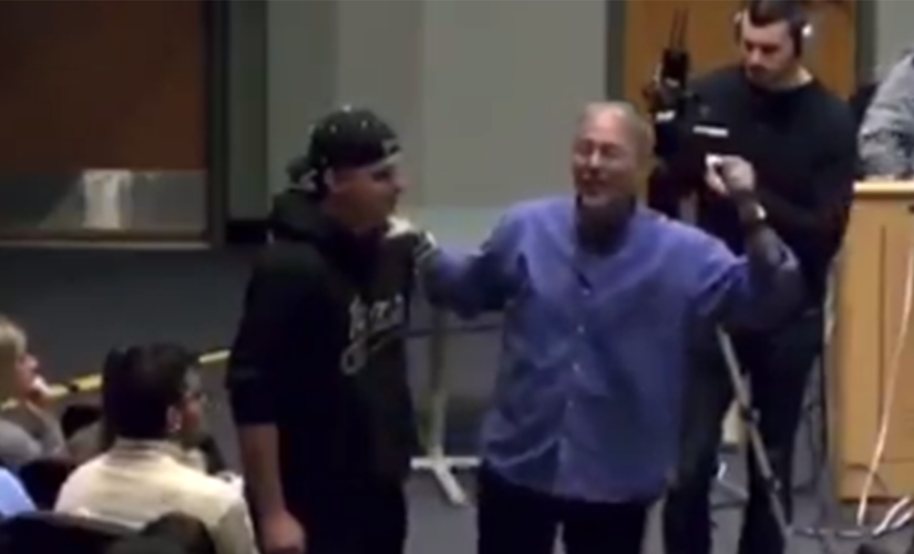Professor singles out ‘average white guy’ in lecture, says skin color benefits him over black students