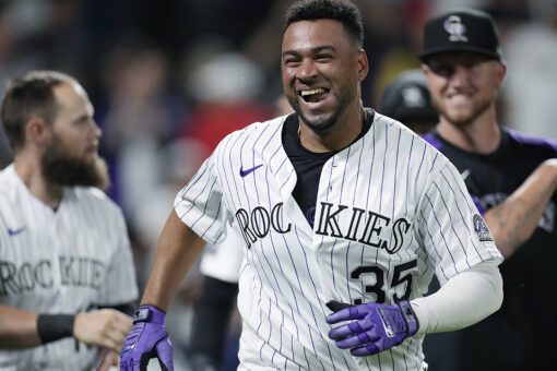 Díaz’s walk-off homer lifts Rockies over Cardinals, 5-2