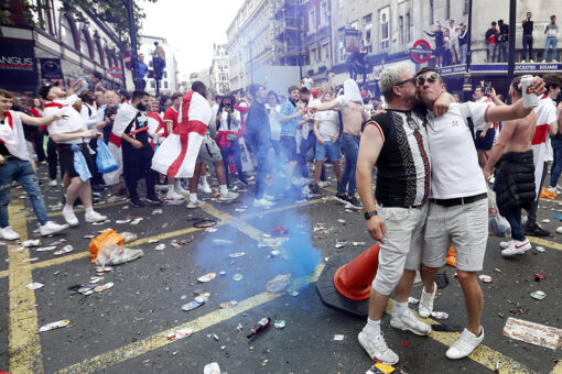 Euro 2020 fans create chaos before England-Italy final