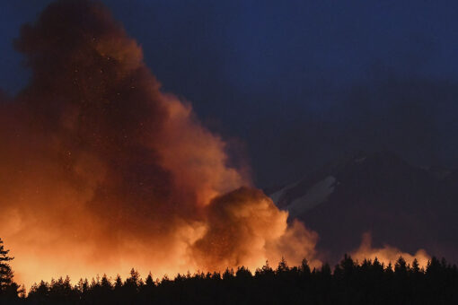 RISING SMOKE: After 10.3M acres burned in US, West’s 2021 fire season outlook uncertain