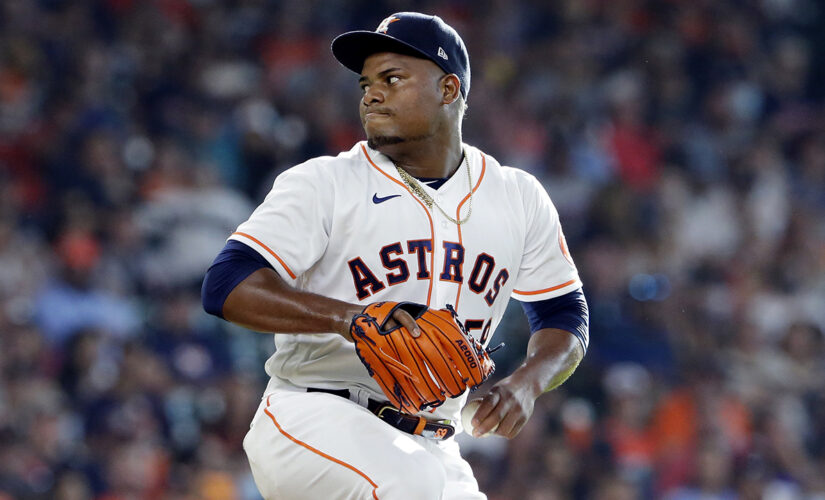 Astros lose combo no-hit try in 8th; Rangers’ skid hits 11