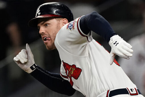 Freeman lifts Braves over Mets in 9th despite deGrom 14 Ks