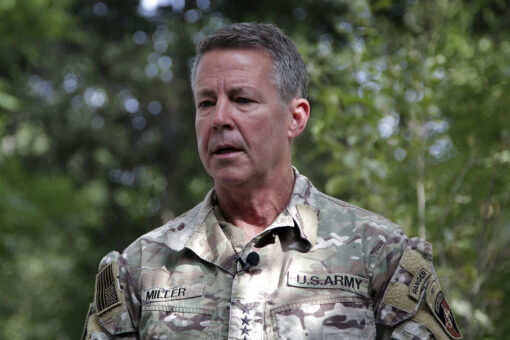 Top US commander in Afghanistan relinquishes post