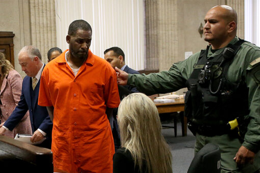 Judge allows R. Kelly to shake up legal team ahead of trial
