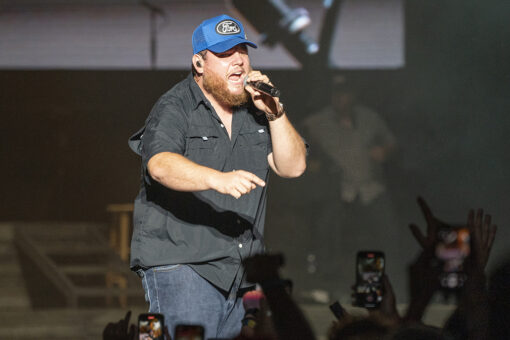 Luke Combs pays funeral costs of 3 Michigan men who died at country music festival