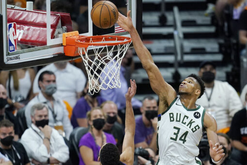 Giannis Antetokounmpo gives Bucks impressive performance after suffering knee injury