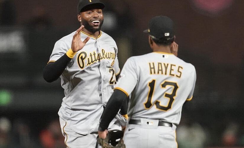 Polanco, Newman lead Pirates to 10-2 romp over Giants