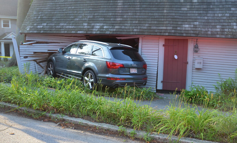 Massachusetts driver avoids squirrel, crashes into historic home built by Abraham Lincoln’s ancestor