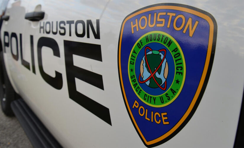 Houston sheriff’s deputy shot in hospital, suspect detained: police