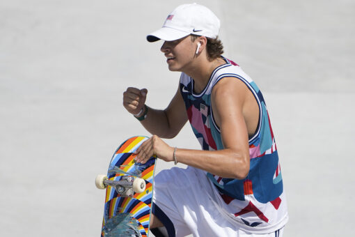 US Olympian Jagger Eaton baffles fans as he skates with AirPods in ear