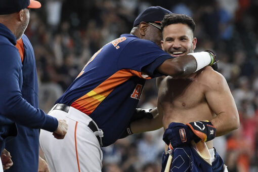 Astros’ Jose Altuve gets jersey ripped off after game-winning homer vs. Yankees