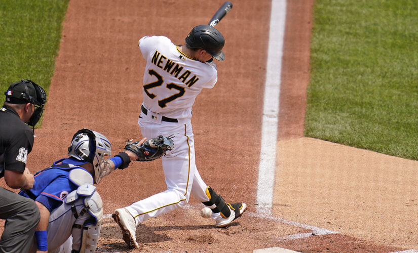 Pirates’ Kevin Newman hits 1-foot dribbler off Mets pitcher, chaotic play ensues