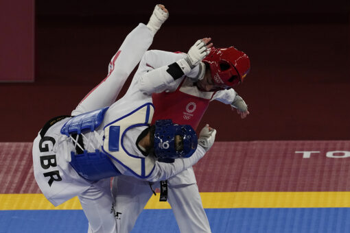 Iranian taekwondoka barely misses refugee team’s 1st medal
