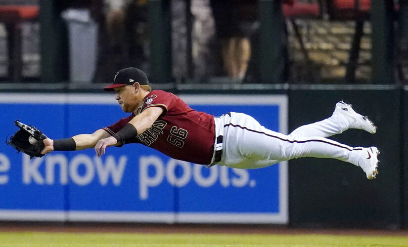 Diamondbacks’ Kole Calhoun makes bad baserunning error vs. Cubs