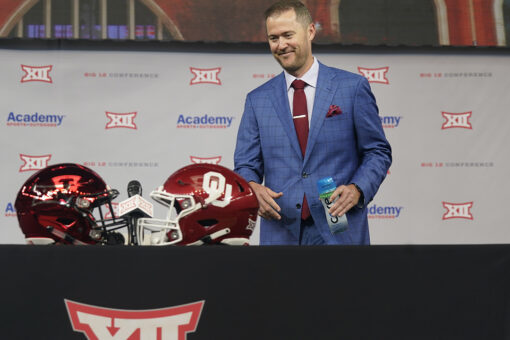 Big 12 leaders discuss how to keep Texas and OU