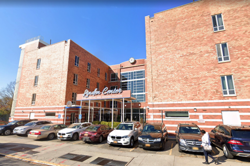 Staffers refuse COVID vaccine at scores of NY nursing homes