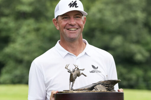 Glover with a 64 at John Deere ends 10 years without a win