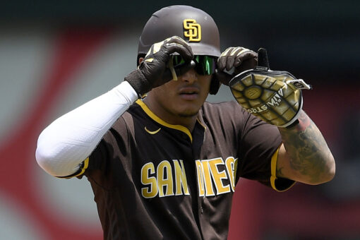Pads beat Nats 10-4, complete game suspended after shooting