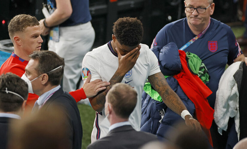 England’s Marcus Rashford apologizes for missed penalty, thanks fans for positive messages