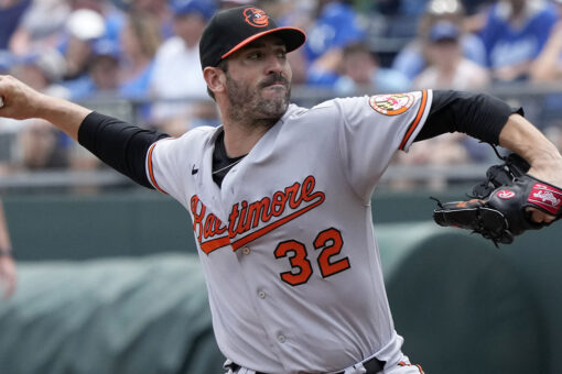 Harvey ends his 9-game skid, pitches Orioles past Royals 5-0