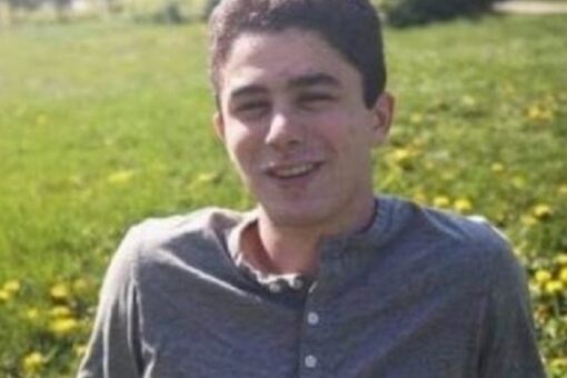 Chicago university student dies after hit by stray bullet while riding train home from internship
