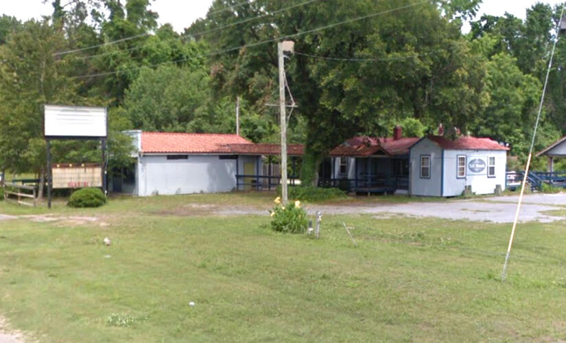 South Carolina BBQ restaurateur fixes up old cars to donate to families in need