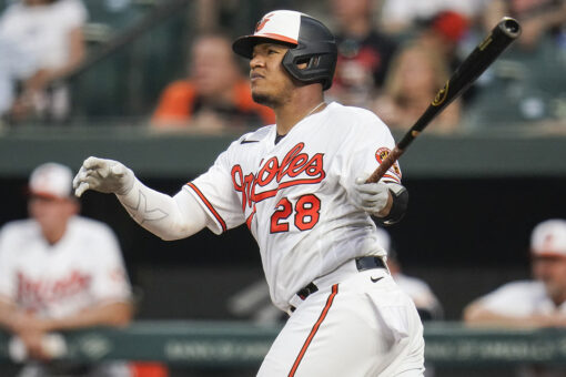 Orioles power past Matz, Toronto for 7-5 victory in slugfest