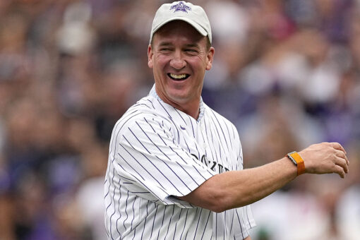 Peyton Manning teams up with brother, ESPN for MNF MegaCast