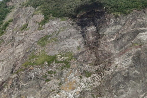 Rescuers have found the bodies of nine victims a day after a plane crash in a remote area in Russia’s Far Eas