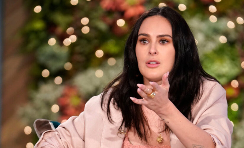 Rumer Willis shares more swimsuit snaps after hitting back at trolls to unfollow her