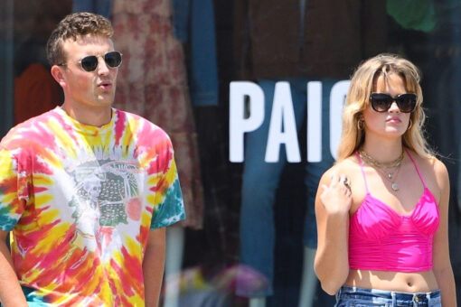 Ava Phillippe looks just like Reese Witherspoon as she steps out for lunch with her boyfriend