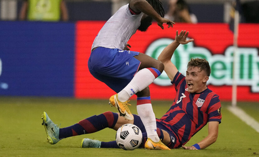 Vines lifts US over Haiti 1-0 in CONCACAF Gold Cup opener