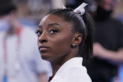 Simone Biles delivers powerful message to Olympic teammates after exiting gymnastics event