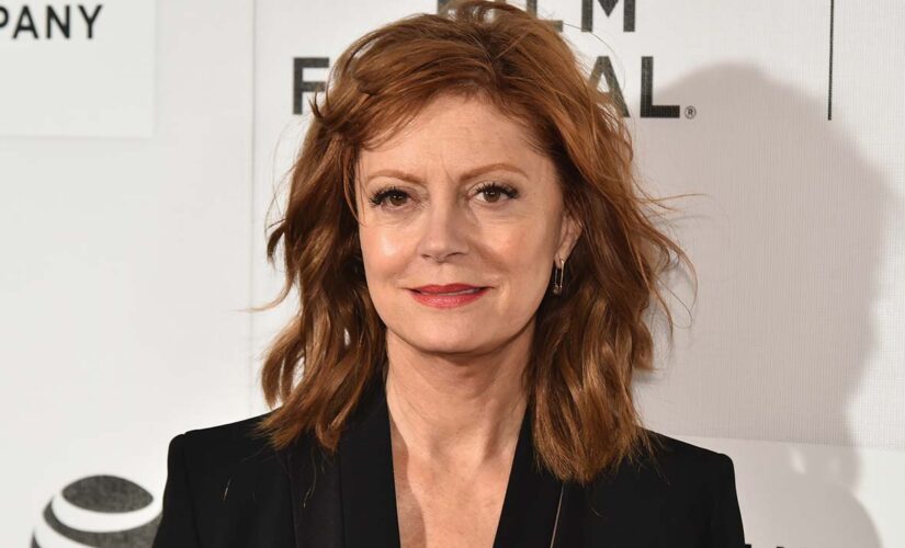 Susan Sarandon protests outside of AOC’s office: ‘We’re losing hope here that you represent us’