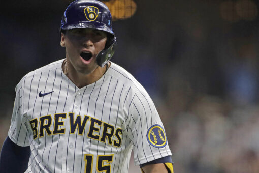 Brewers beat White Sox 7-1; La Russa, Anderson ejected