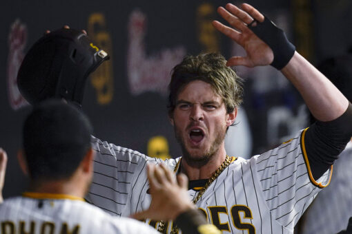 Myers, Machado lead Padres to 7-4 win against Nationals