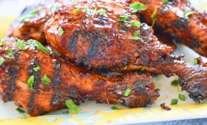 Barbecue chicken drumsticks smothered in chipotle-beer barbecue sauce for July 4: Recipe