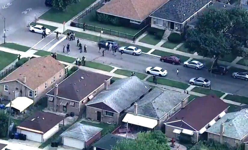 Chicago police officer, ATF agents shot while conducting undercover investigation