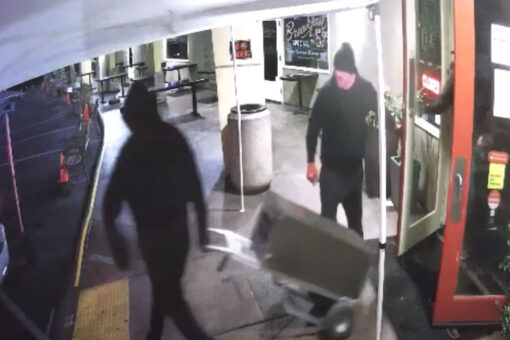 San Diego burglars caught on video wheeling safe out of popular deli
