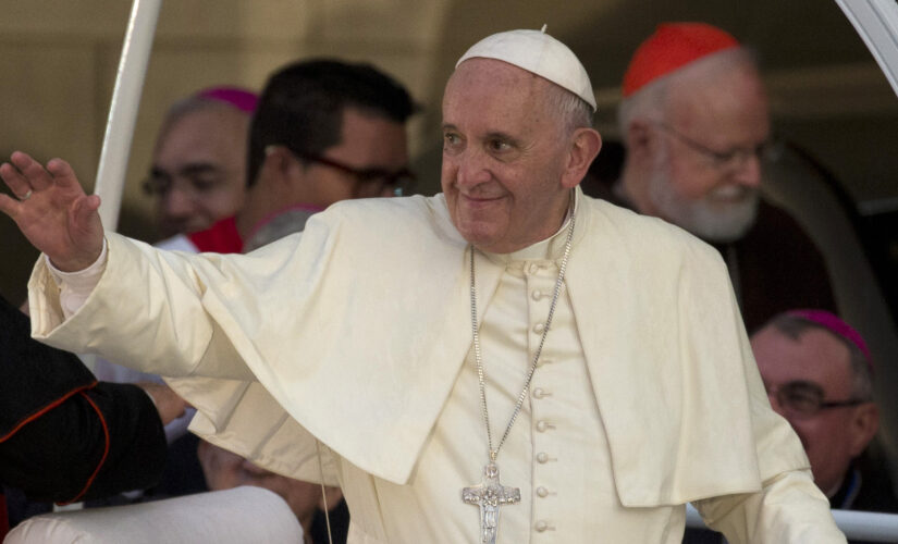 Vatican: Pope to deliver Sunday blessing from Rome hospital