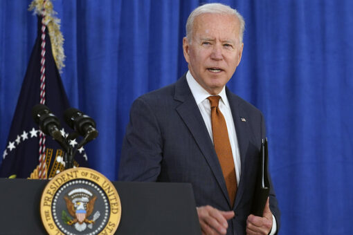 Biden mocked after appearing to check notes in response to question about Russia