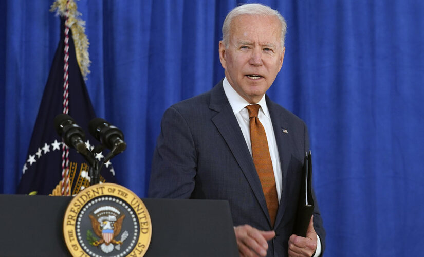 Biden mocked after appearing to check notes in response to question about Russia