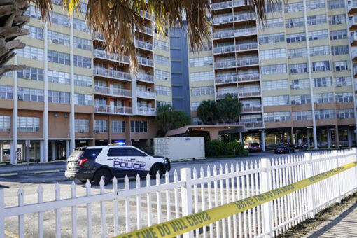 Evacuated residents of collapsed condo can retrieve essential items