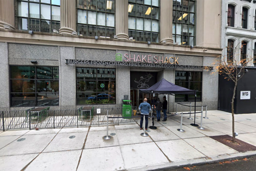 Girls brawl outside Detroit Shake Shack but no police report filed