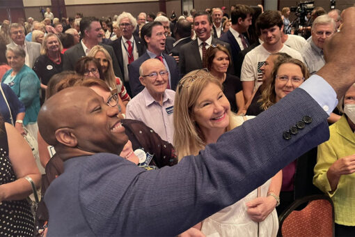 Tim Scott’s eye popping 2022 fundraising grabs 2024 attention