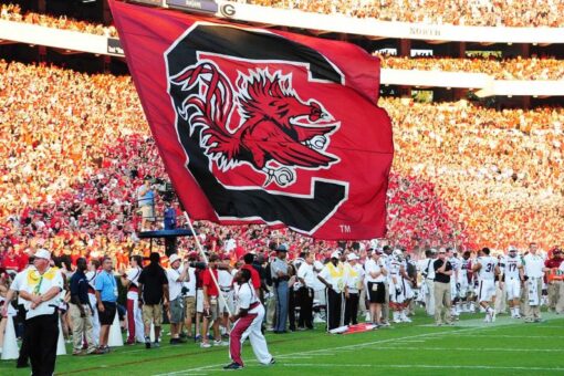 South Carolina names former grad assistant its starting QB