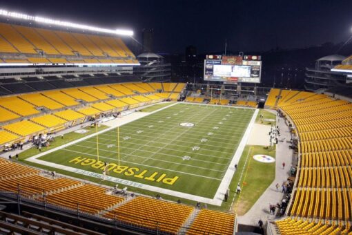 Police investigating fight at Steelers game where man slugged woman
