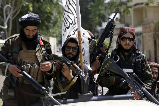 Taliban opens fire on protesters waving Afghan national flag in frightening video